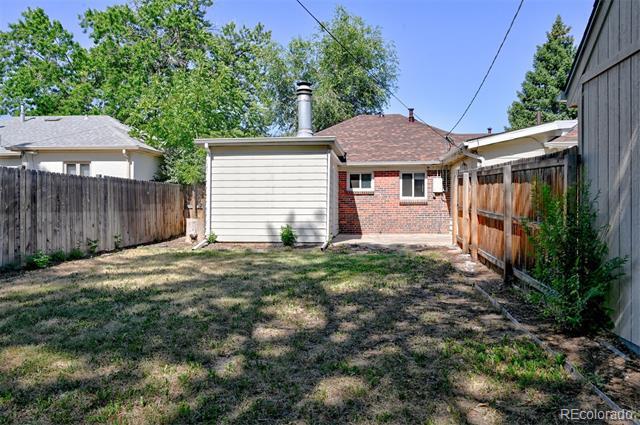 Building Photo - 1054 Leyden St