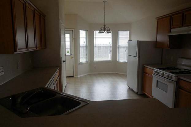 Building Photo - 12406 Magnolia Canyon