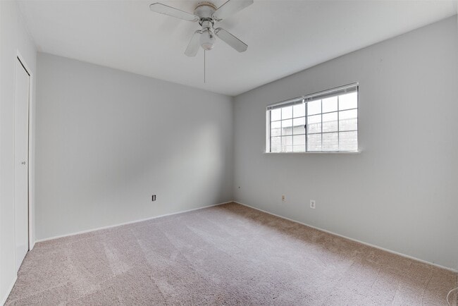 Building Photo - 15702 Mendocino Dr