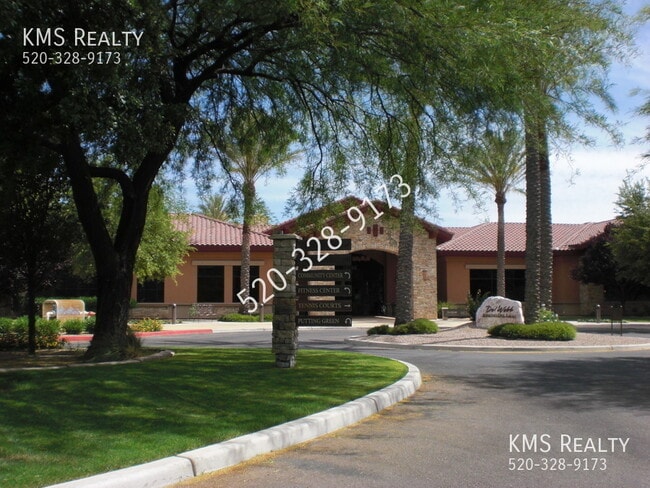 Building Photo - 14013 E Voss St