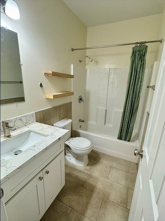 Building Photo - 4159 Rosemead Blvd