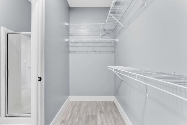 Building Photo - Beautiful 3-Bedroom Retreat with 2 Full Baths in Scenic Woodruff $1,875/mo rent