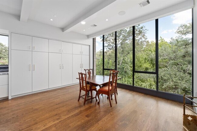 Building Photo - 4500 River Wood Ct