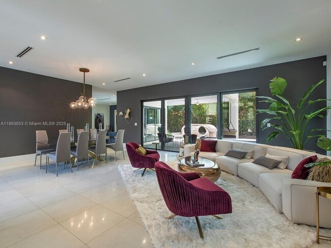 Building Photo - 7500 SW 57th Ct