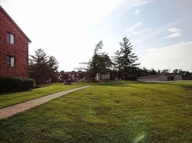 Building Photo - 2BR Condo in West Chester, **Pet Friendly-...