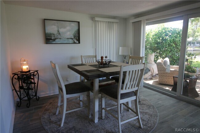 Building Photo - 11287 W Bayshore Dr