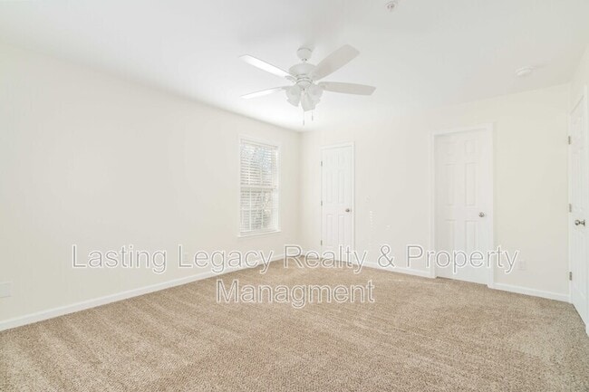 Building Photo - 1922 Salem Bluff Dr