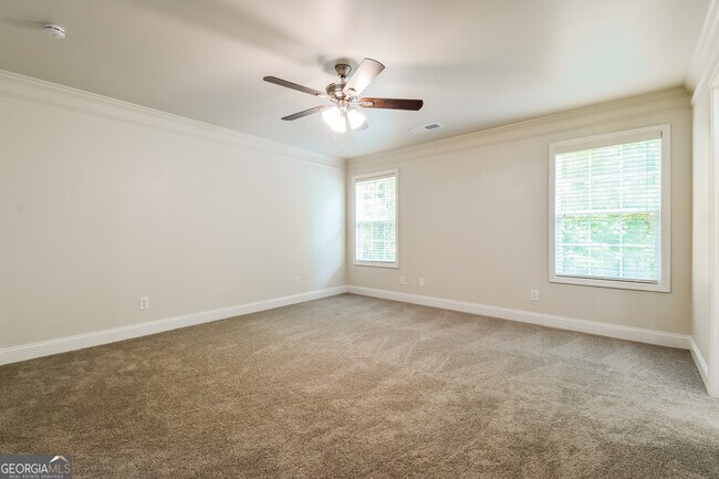 Building Photo - 111 Iverson Pl