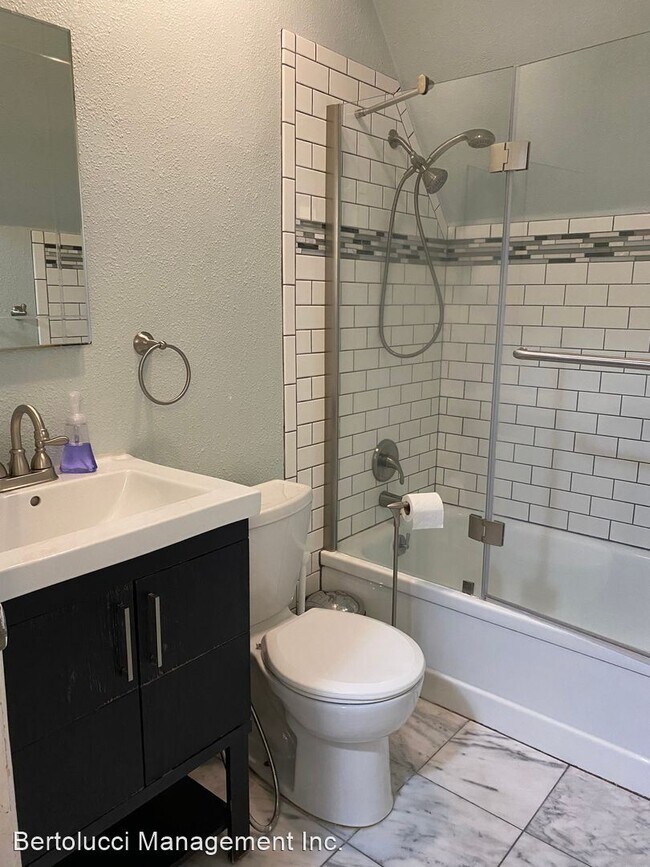 Building Photo - 2 br, 1 bath House - 760 Liberty St. SE