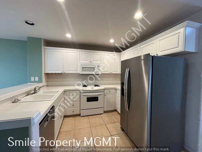 Building Photo - Spacious 3 Bedroom Home in Bethany neighborhood