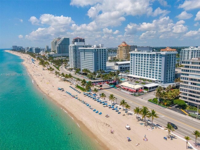 Building Photo - 401 N Birch Rd