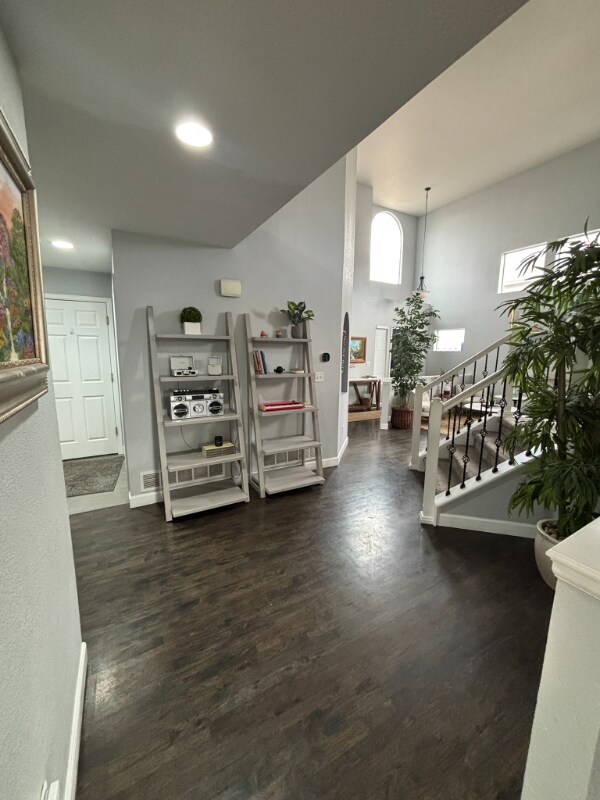 Building Photo - 10144 Madison St