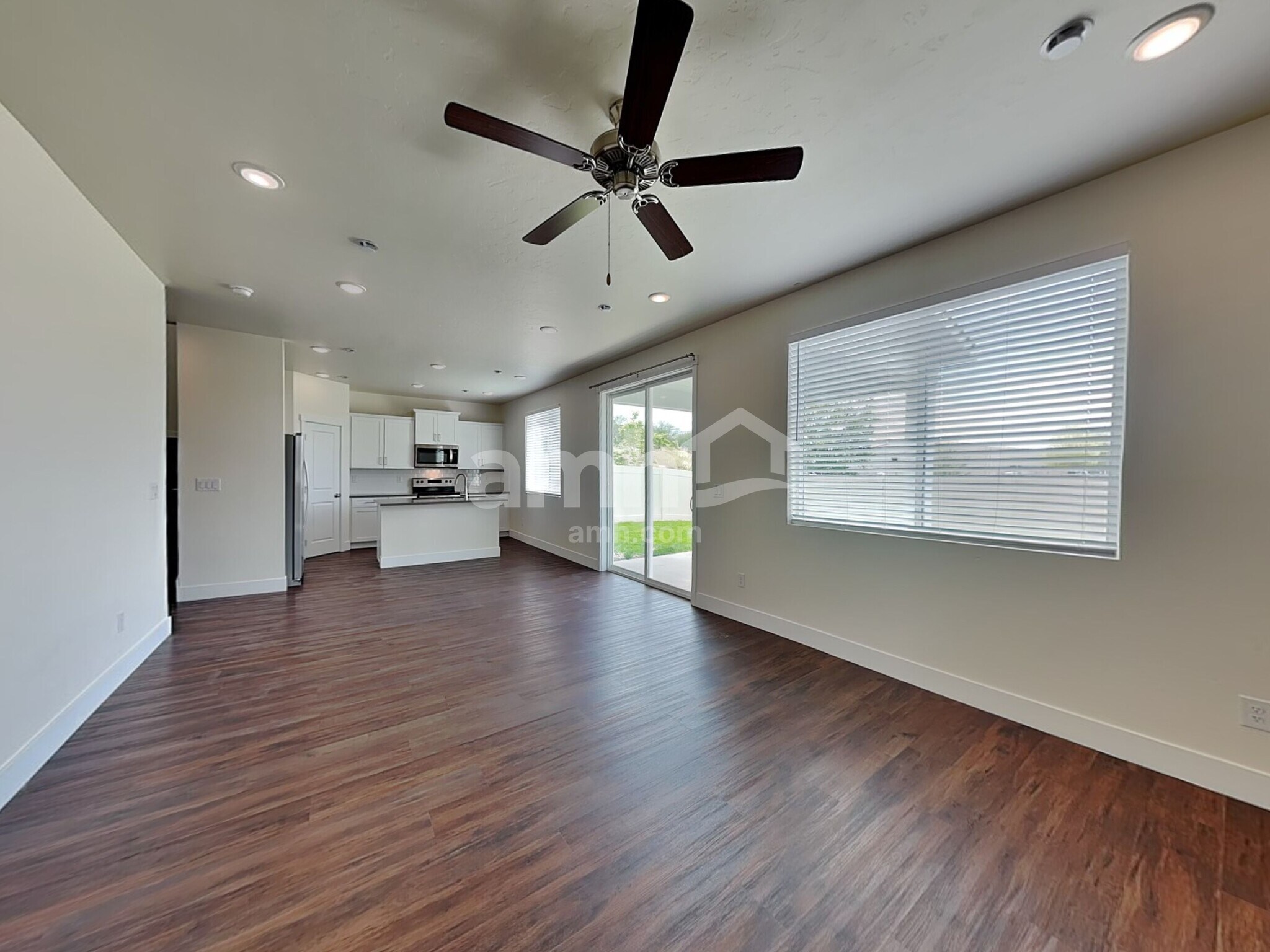 Building Photo - 11503 W Mesquite St