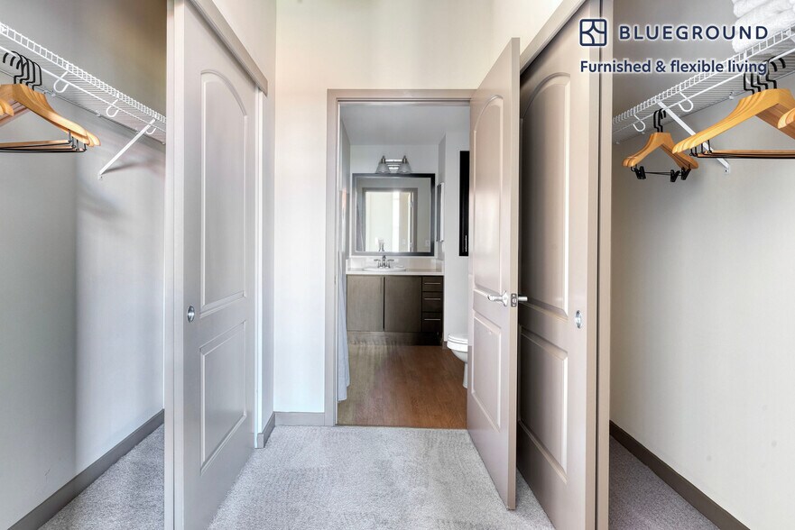 Building Photo - 7011 Sunne Ln