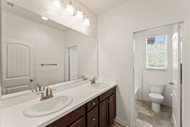 Building Photo - 950 N Ellie St