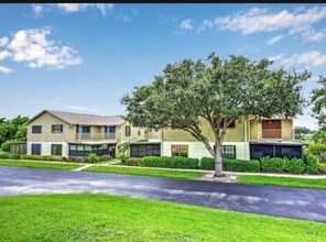 Building Photo - 7332 SE Jamestown Terrace