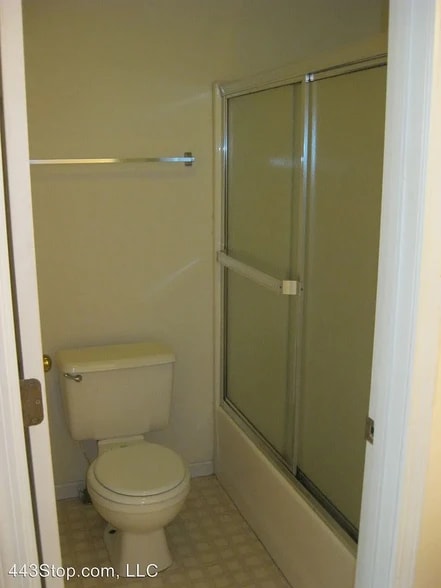 Building Photo - 310 Nikki Way