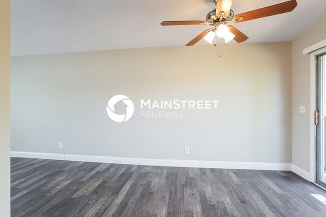 Building Photo - 4 Bedroom Pet-Friendly Home in Clearfield,...