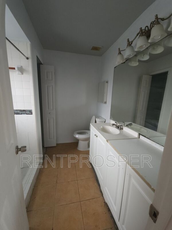 Building Photo - 3004 Patel Dr