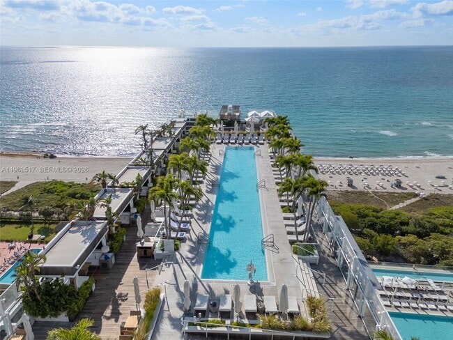 Building Photo - 2301 Collins Ave