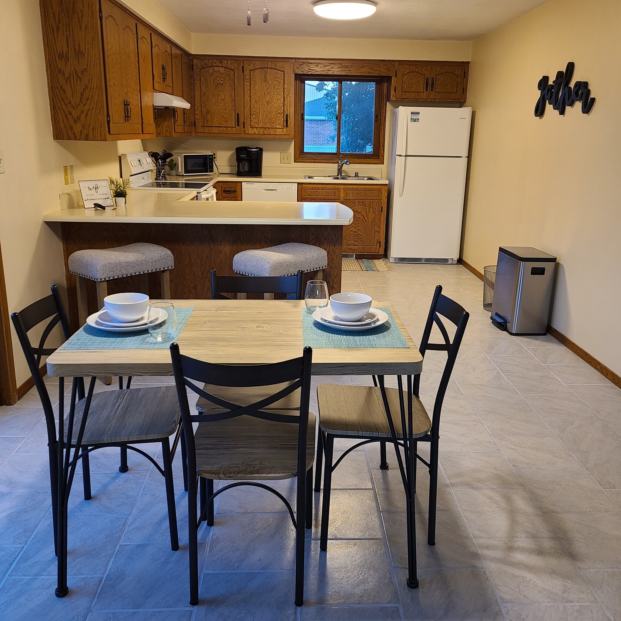 Building Photo - 761 Trailsway Ln