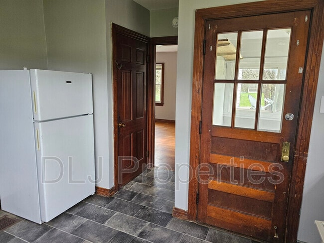 Building Photo - 816 Andrew Johnson Hwy