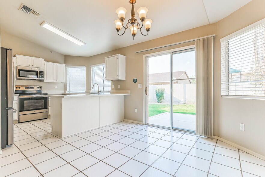 Building Photo - 3134 E McKellips Rd