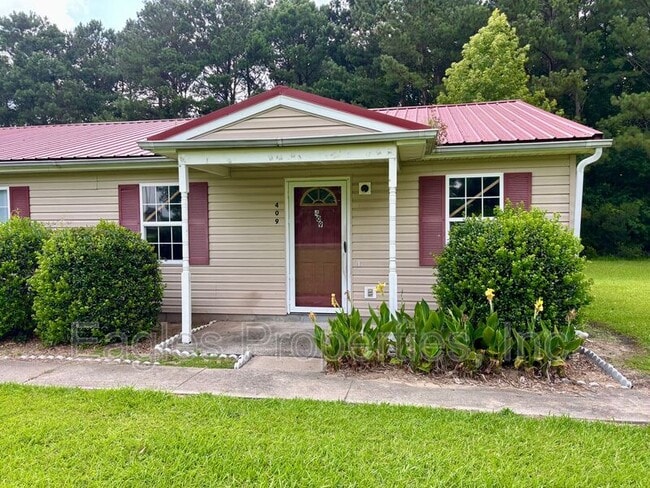 Building Photo - 409 Hill Loop Rd