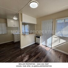 Building Photo - Magnolia 11900-11906