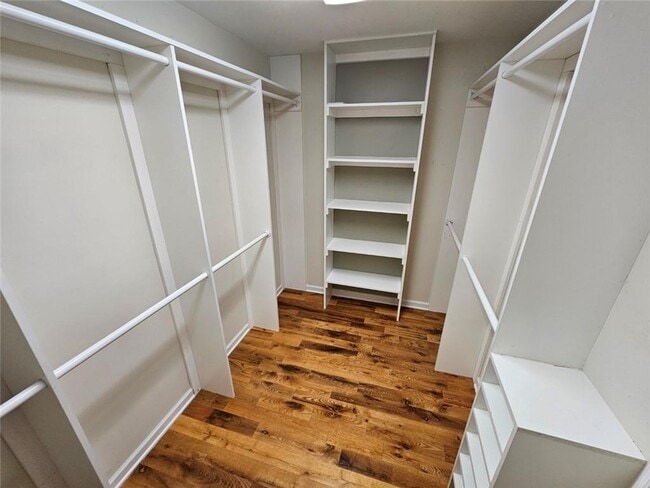 Building Photo - 11640 Vista Forest Dr