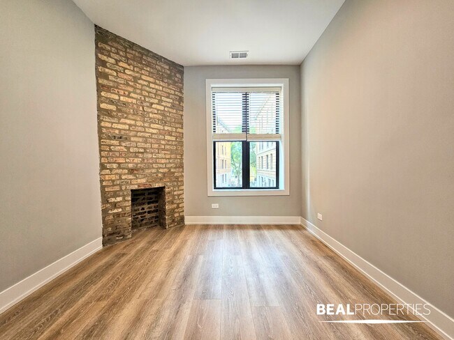 Building Photo - 432 W Belden Ave