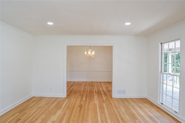 Building Photo - 17040 Birmingham Rd