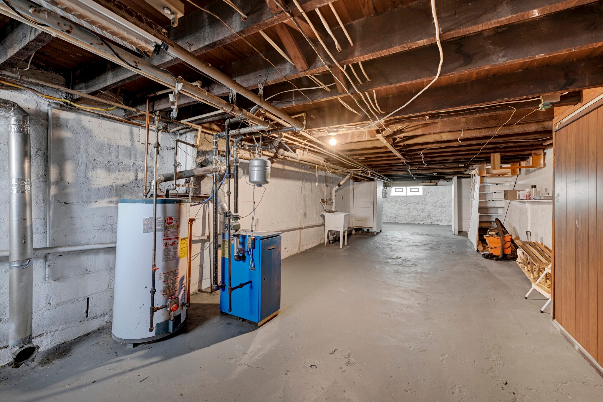 Building Photo - 404 Cornwall St