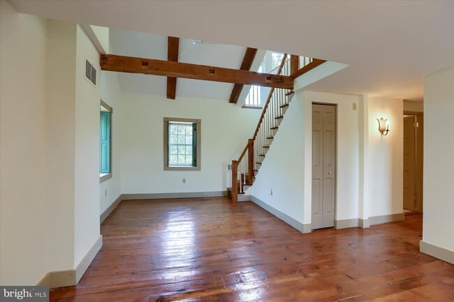 Building Photo - 4551 Colebrook Rd