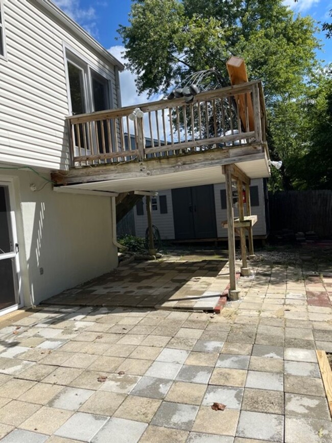 Building Photo - 5649 Smallwood Ct