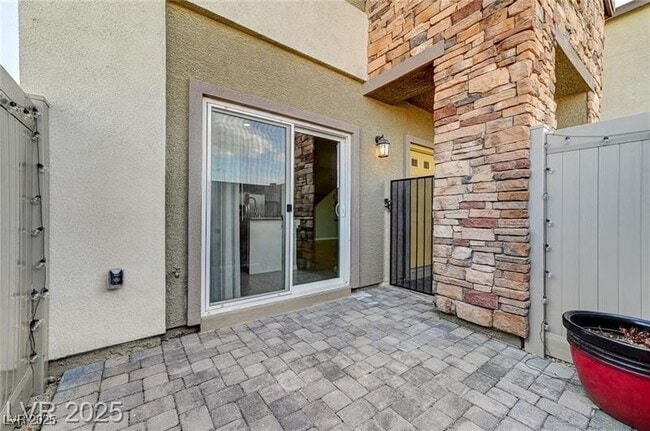 Building Photo - 534 Lassen Falls Ct