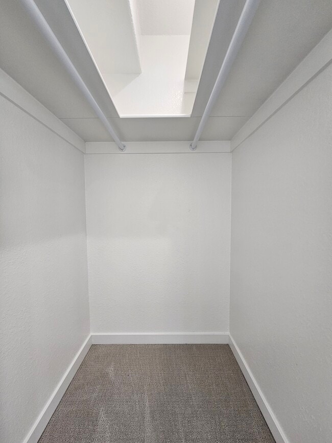 Building Photo - 4264 S Halifax Way