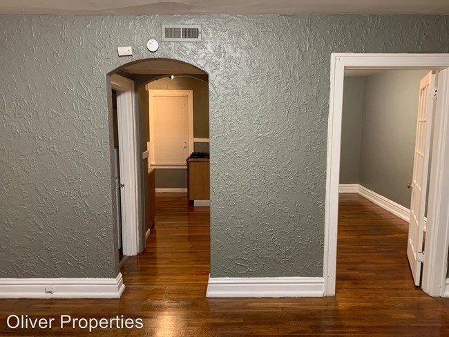 Building Photo - 4223 Ellenwood Ave