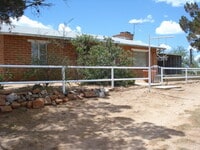 Building Photo - Peaceful Setting in J-Six