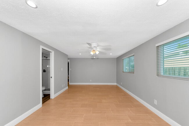 Building Photo - 5823 22nd St W