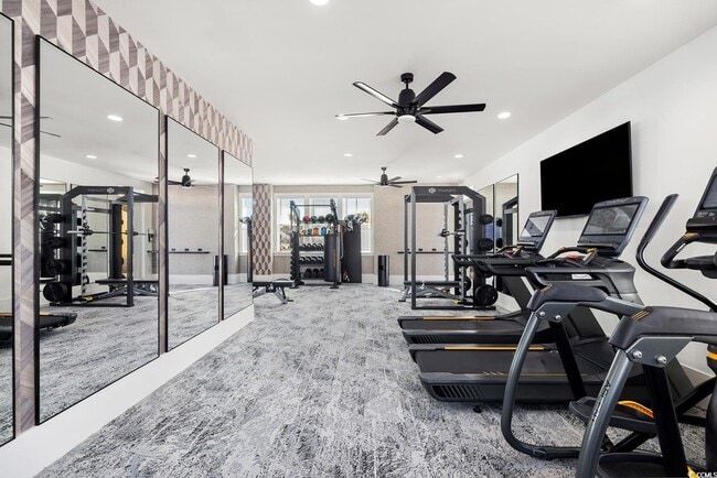 Building Photo - 283 Ferretti St