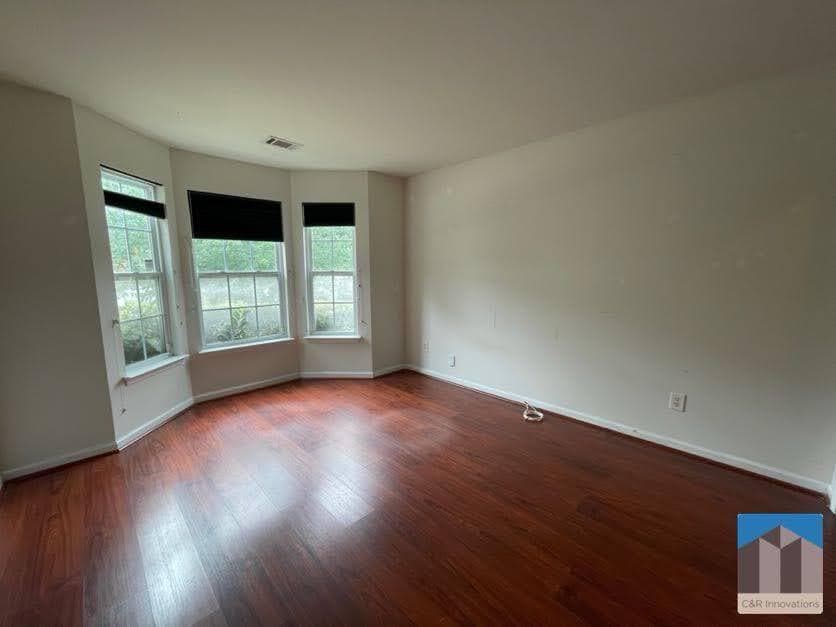 Building Photo - 4331 Ash Tree St