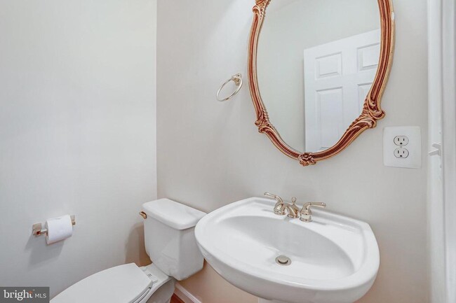 Building Photo - 709 Catts Tavern Dr