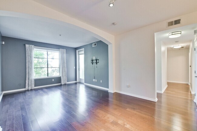 Building Photo - Condo for Rent Near Japantown in Downtown ...