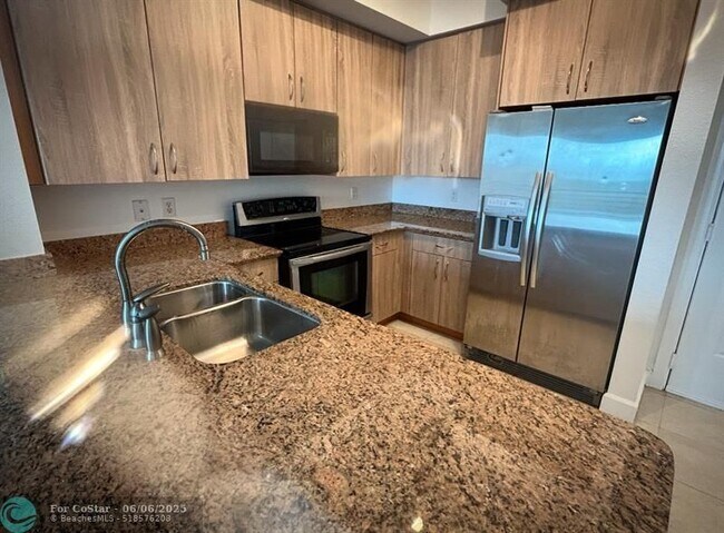Building Photo - 1830 Radius Dr