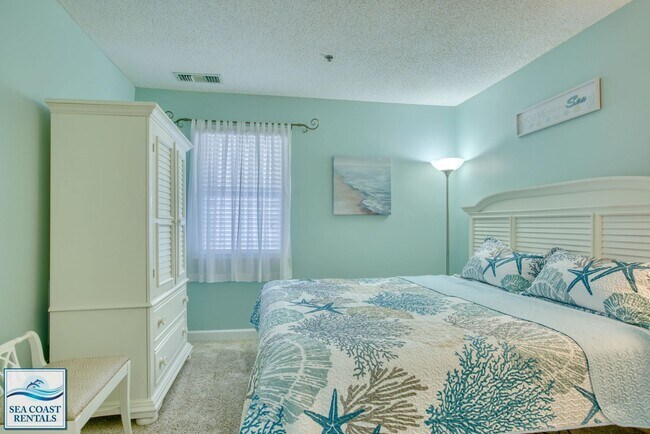 Building Photo - FULLY FURNISHED OFF-SEASON VACATION RENTAL...
