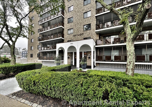 Building Photo - 990 Massachusetts Ave