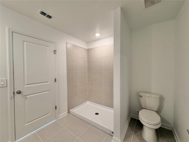 Building Photo - 3670 Hardman Dr