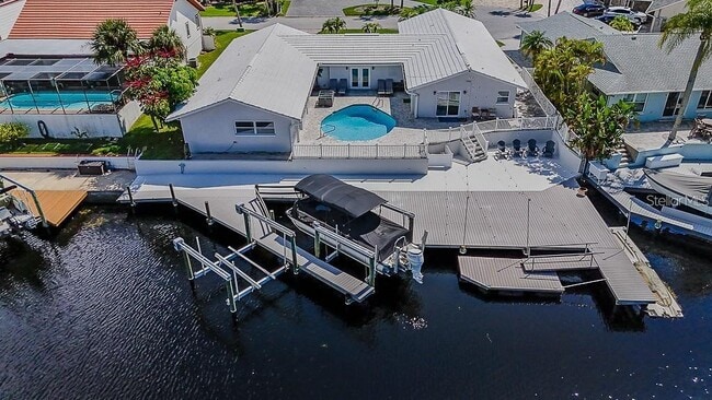 Building Photo - 5021 Porpoise Pl