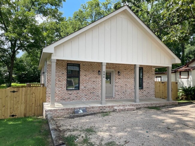Building Photo - 604 Martin Luther King Blvd